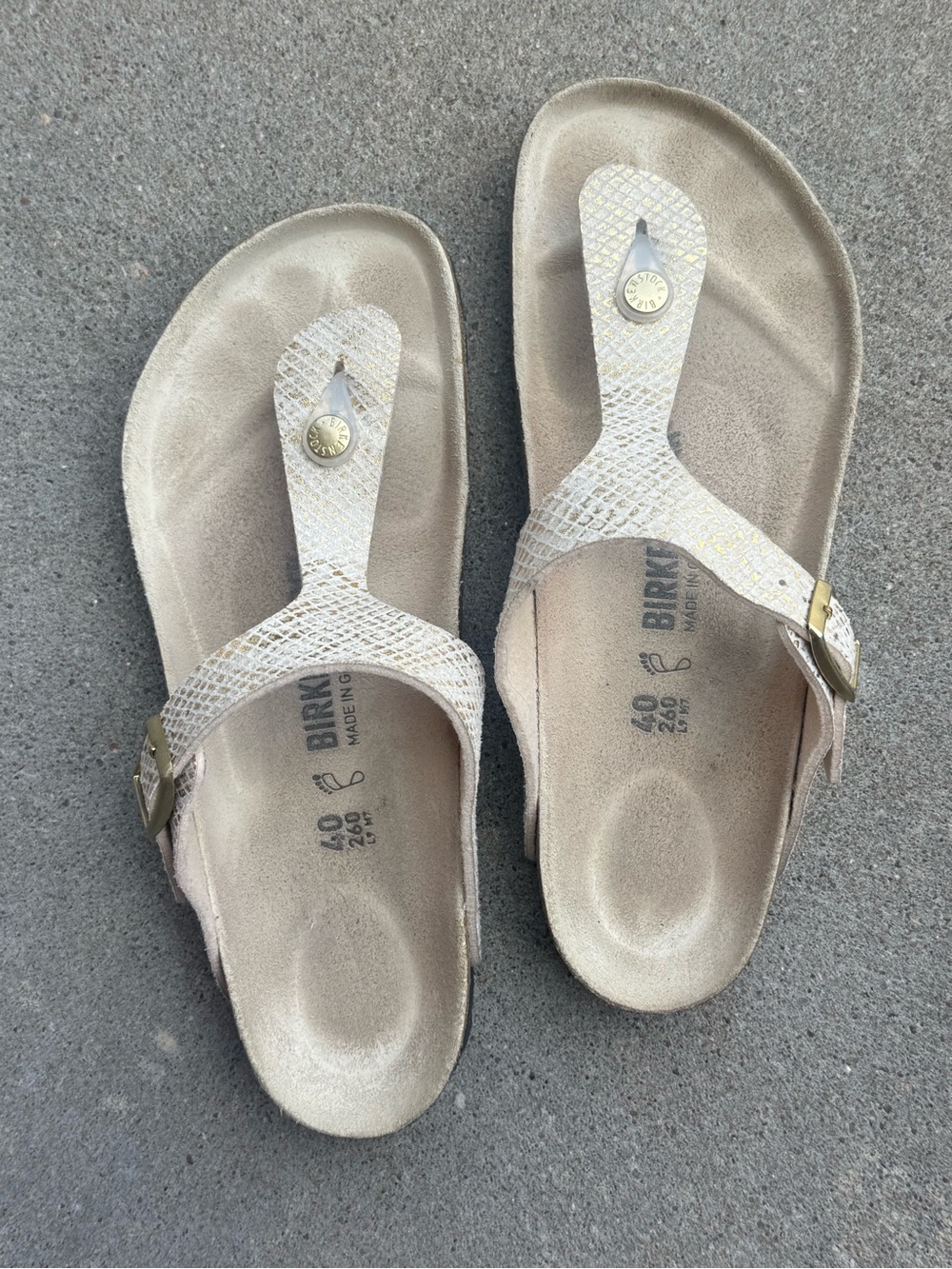 Birkenstock Gizeh Sandals – Women’s Size 40 (US 9–9.5)